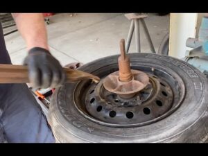 descubre como una desmontadora de llantas coats esta revolucionando la industria automotriz