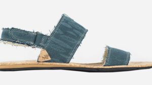 descubre el secreto de los huaraches de suela de llanta la nueva tendencia eco friendly que revoluciona la moda