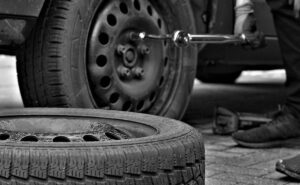 descubre las mejores llantas de carreras para mejorar el rendimiento de tu vehiculo