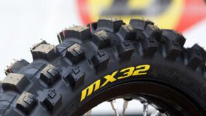 descubre las ventajas de utilizar llantas maxxis para moto y mejora tu experiencia de conduccion