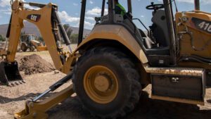 las mejores llantas para retroexcavadora guia completa de compra