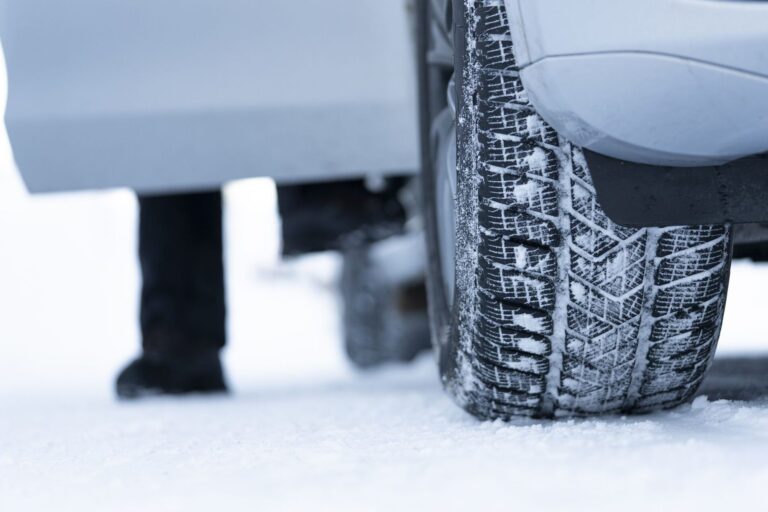 Neumáticos de invierno de mejor rendimiento para nieve y hielo
